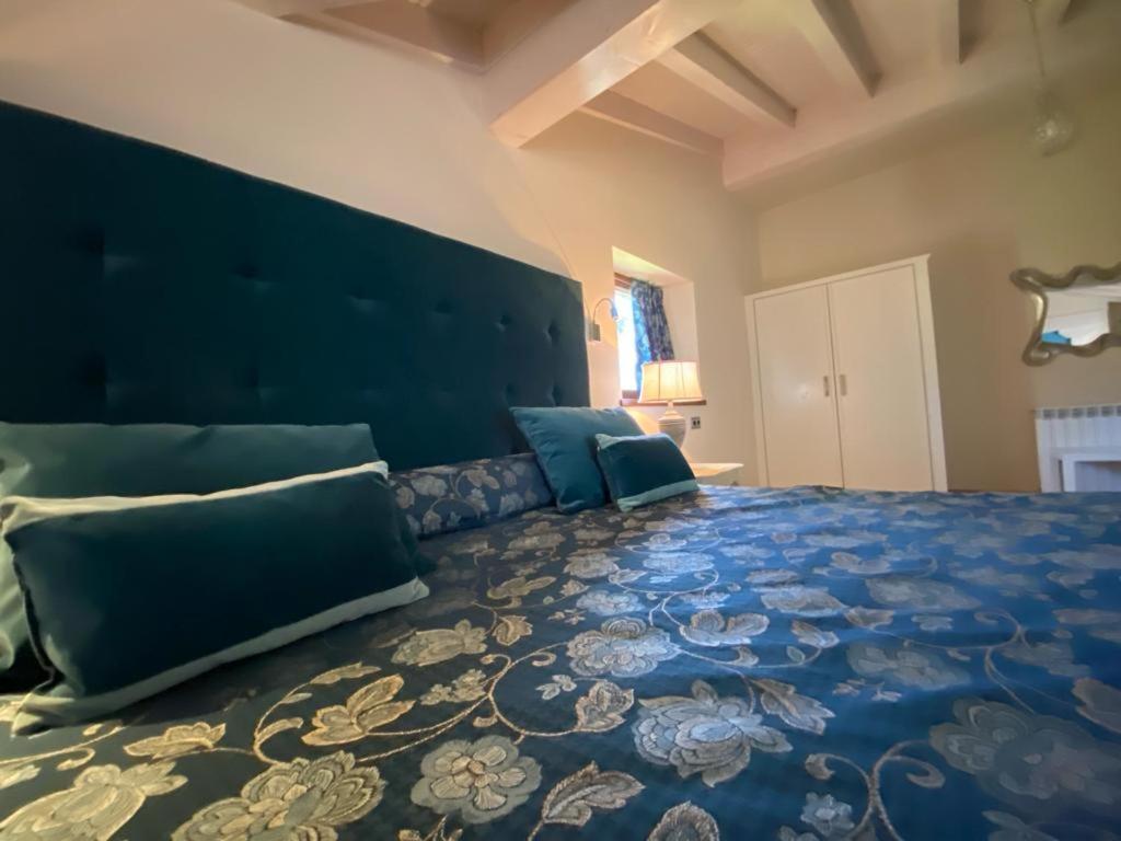 Picos De Europa Suites And Rooms Turieno Eksteriør bilde