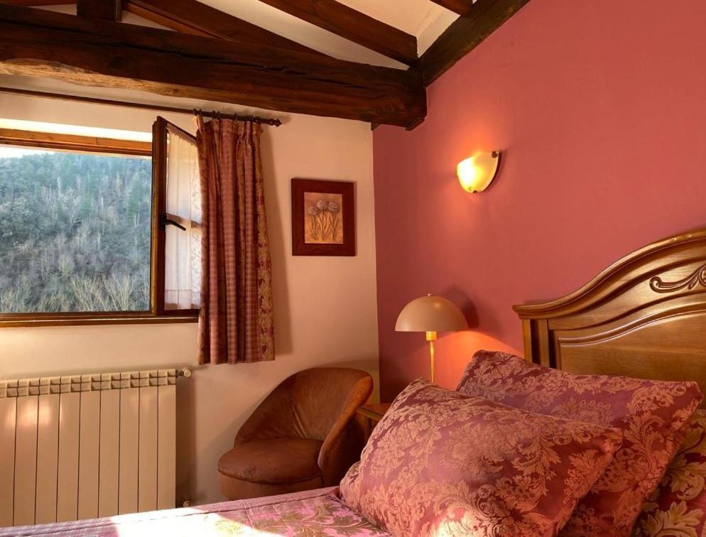 Picos De Europa Suites And Rooms Turieno Eksteriør bilde