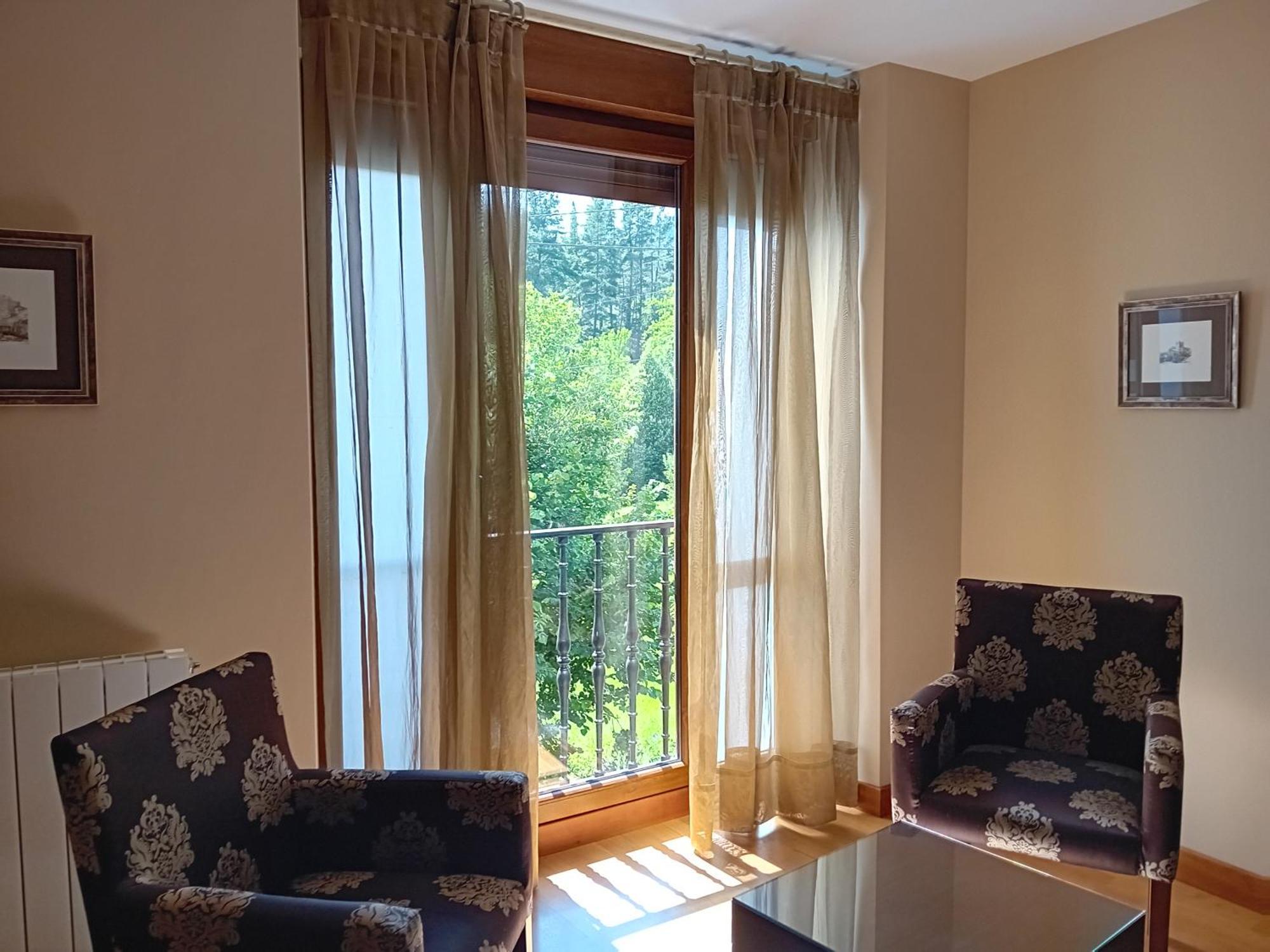 Picos De Europa Suites And Rooms Turieno Eksteriør bilde