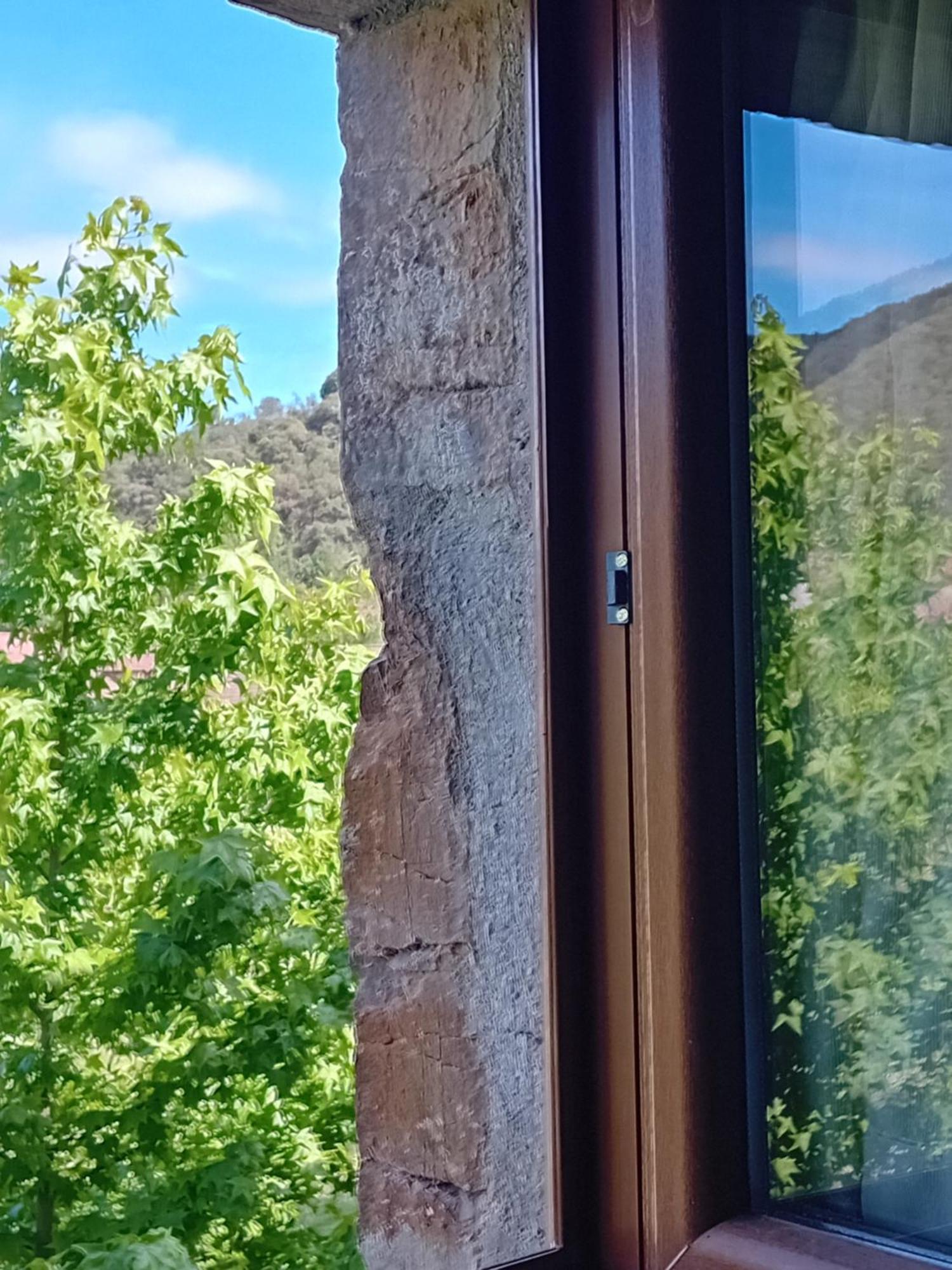 Picos De Europa Suites And Rooms Turieno Eksteriør bilde